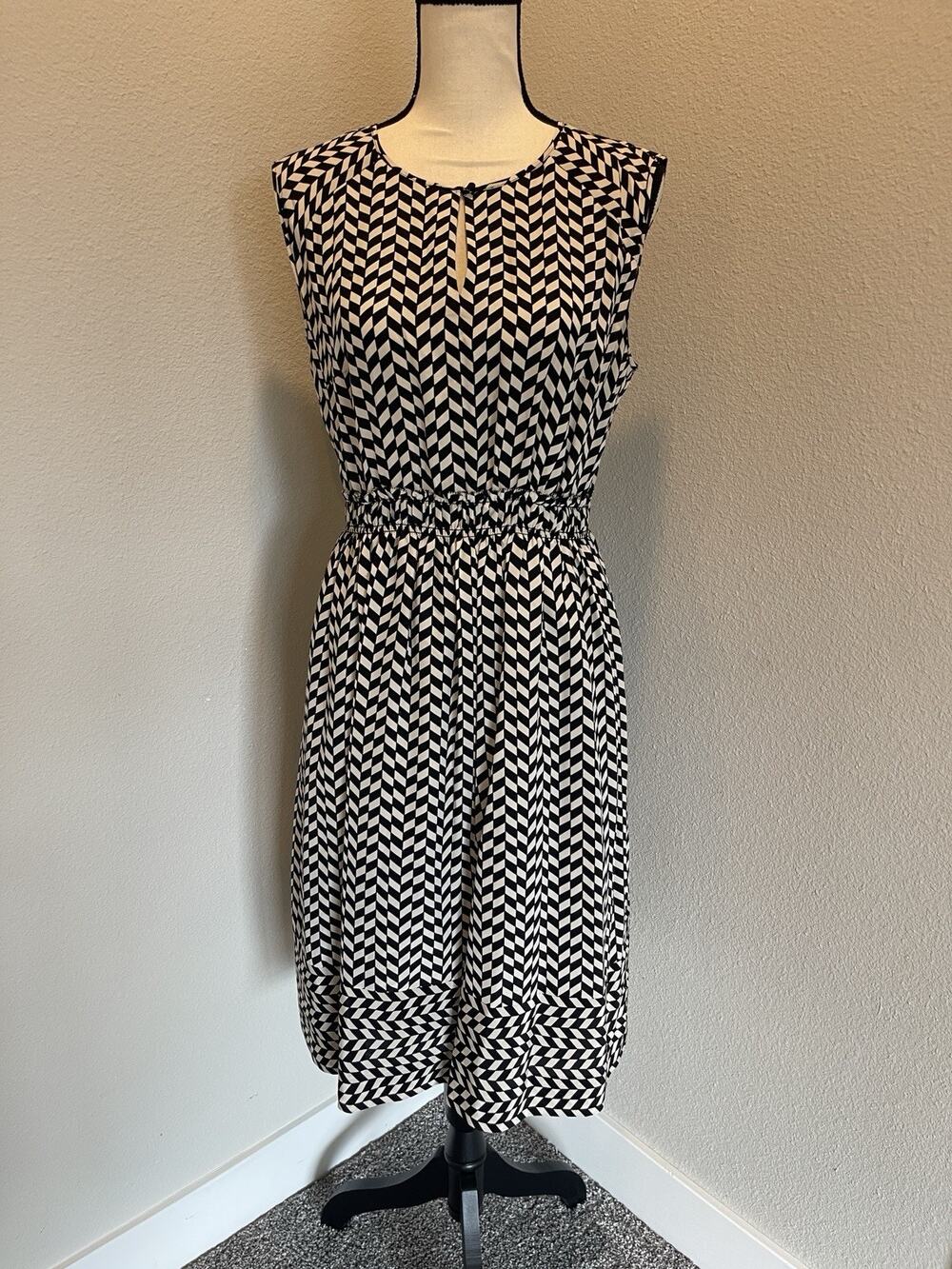 J Crew Women's Sz 6 100% Silk Black Cream Geometric Print A-Line Dress